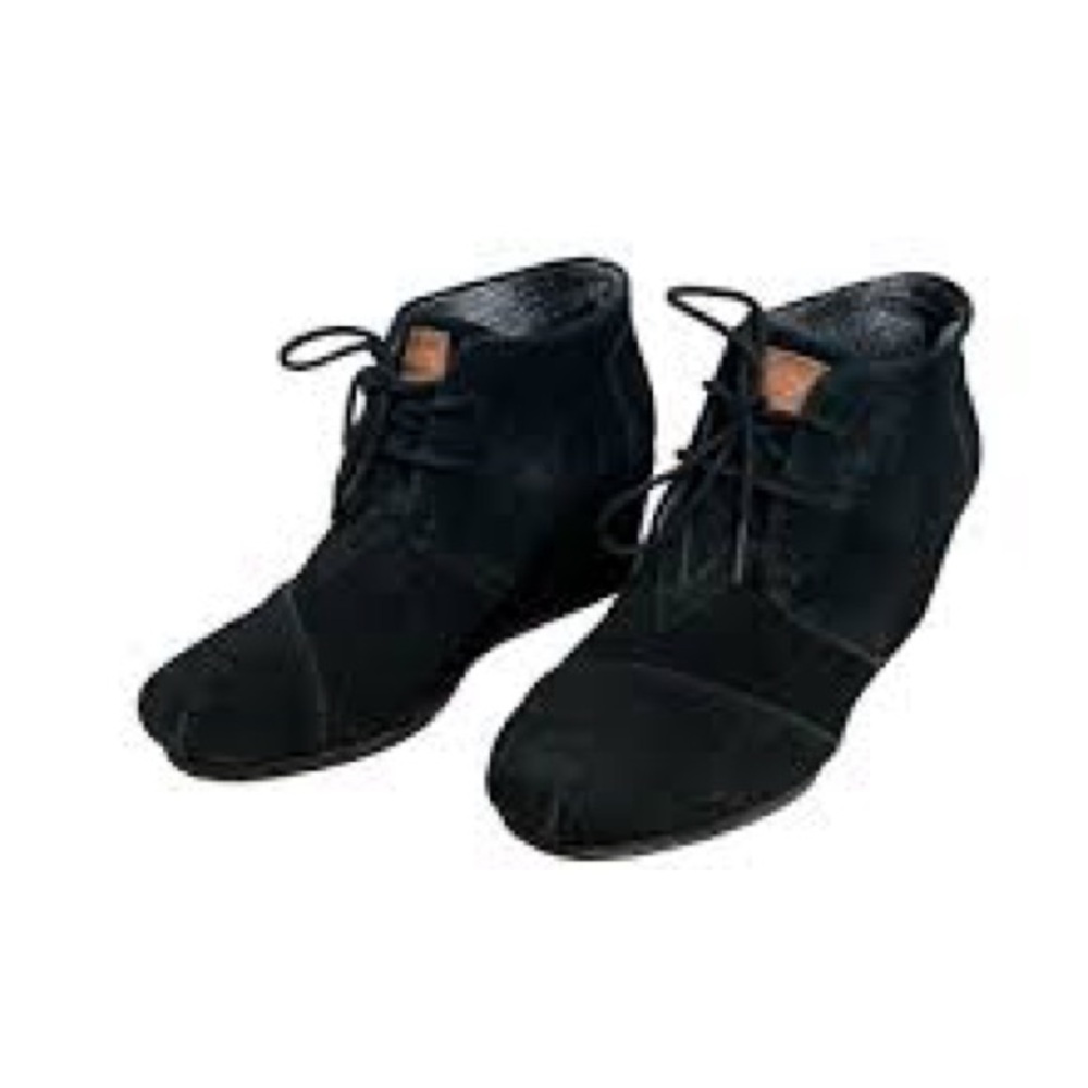 TOMS Black Suede Desert Wedge Chukka Booties Women’s Size 8.5 EU 39 Good Conditi